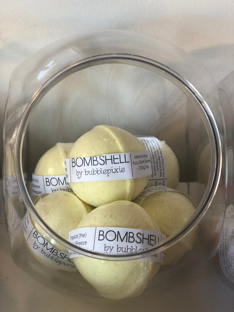 Tropical (the) Island Breeze (with Pineapple) Bombshell Bath Bomb