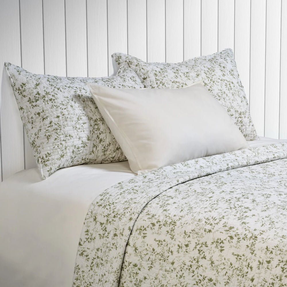 Marjolaine Quilt Set Sage