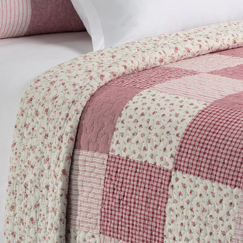 Joelle Quilt Set
