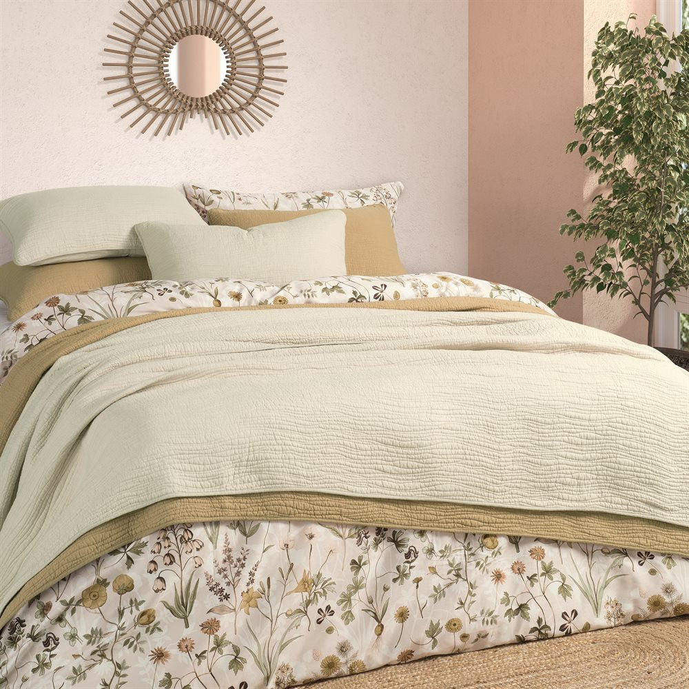 Jazzy Solid Quilt & Shams