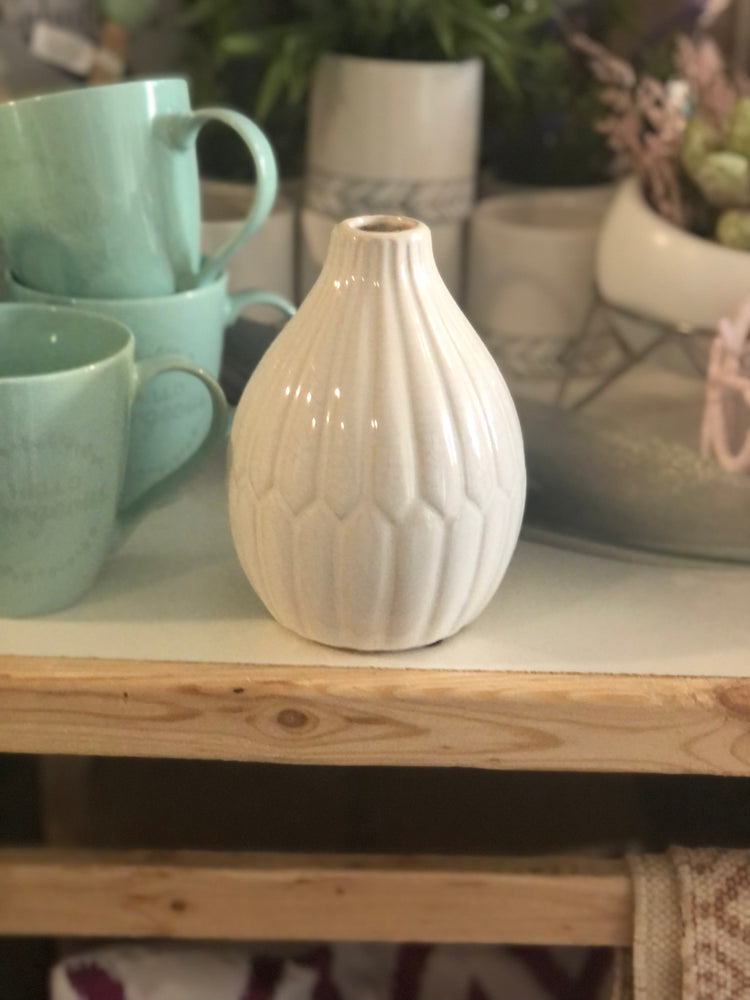 Off White Ridged Ceramic Vase